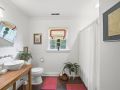 42-web-or-mls-25411ParadisePoint-42