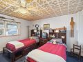 6-web-or-mls-14183RobertsDr-71